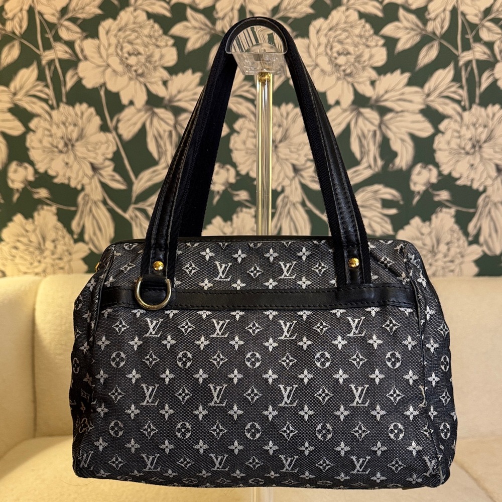 Louis Vuitton Authentic Black Min Lin Monogram Handbag